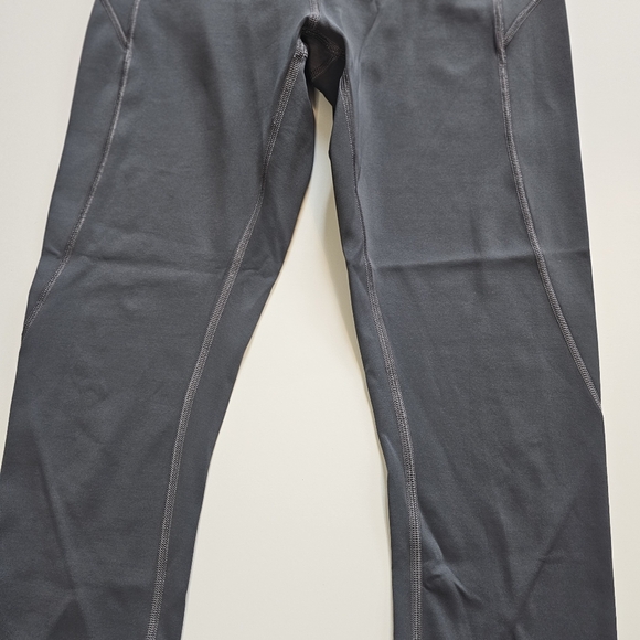 Lululemon In Movement Crop Everlux Leggings Color Dark Shadow Size 6 - Picture 4 of 10